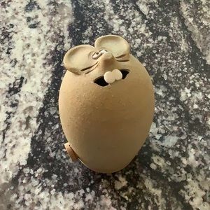 Vintage 1982 Schlauch Studio Pottery mouse cheese shaker